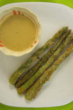 Panko Crusted Asparagus with Soy Garlic Aioli