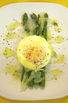 Asparagus with Poached Egg