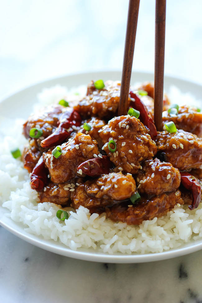 Lighter General Tso's Chicken - Một phiên bản nướng nhẹ hơn, được làm bằng một nửa calo.  Và nó thậm chí còn ngon hơn bản gốc!