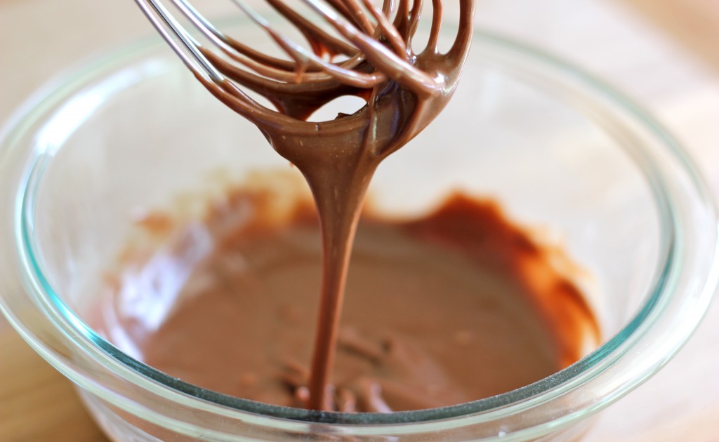 Coffee Hazelnut Muffins with Nutella Glaze - Get your dose of coffee with an indulgent Nutella glaze to start your morning!