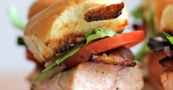Salmon Blt Sliders With Chipotle Mayo Damn Delicious