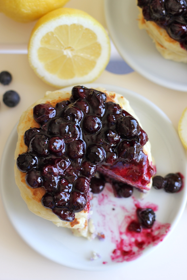 Lemon Ricotta Pancakes with Blueberry Sauce - Oh-so-light and fluffy pancakes made with 5-min homemade blueberry sauce. So much better than eating out!