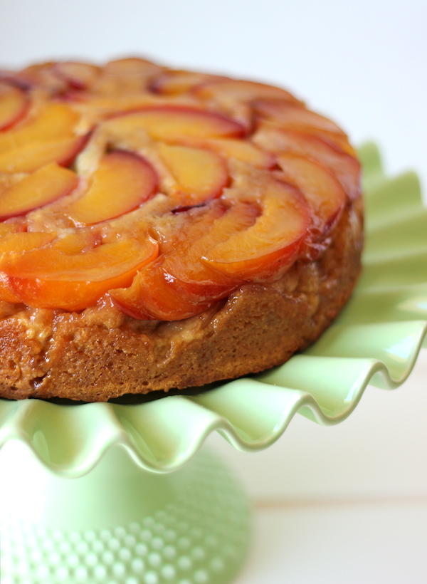 Nectarine Upside-Down Cake - A vibrant cake with fresh nectarines drenched in sweet, buttery goodness!