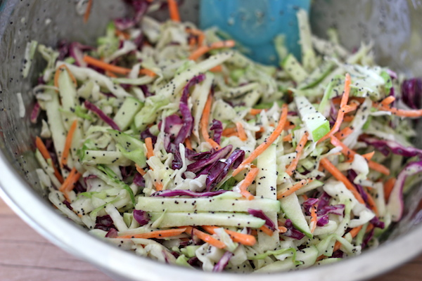 Apple and Poppy Seed Coleslaw - Wonderfully tangy and refreshing, and the perfect side dish to any meal!