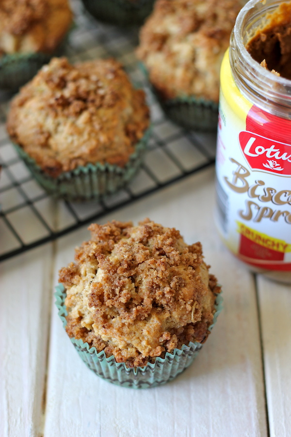 Biscoff Apple Muffins - The perfect excuse to have cookie butter in muffin form for a glorious breakfast!
