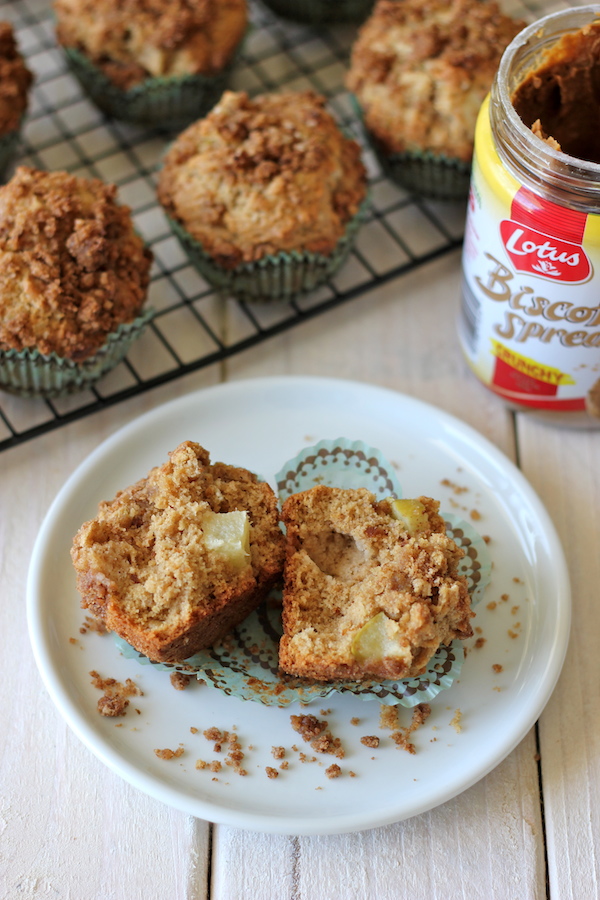 Biscoff Apple Muffins - The perfect excuse to have cookie butter in muffin form for a glorious breakfast!