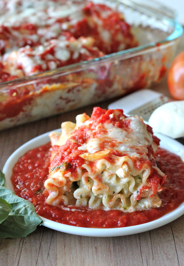 Chicken Pesto Lasagna Roll-Ups - Damn Delicious