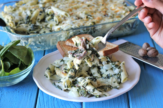 Slow Cooker Spinach and Artichoke Dip - Damn Delicious