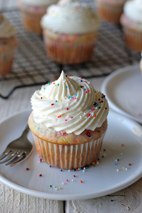 Homemade Funfetti Cupcakes - Funfetti cupcakes made completely from scratch that taste a million times better than the boxed stuff!