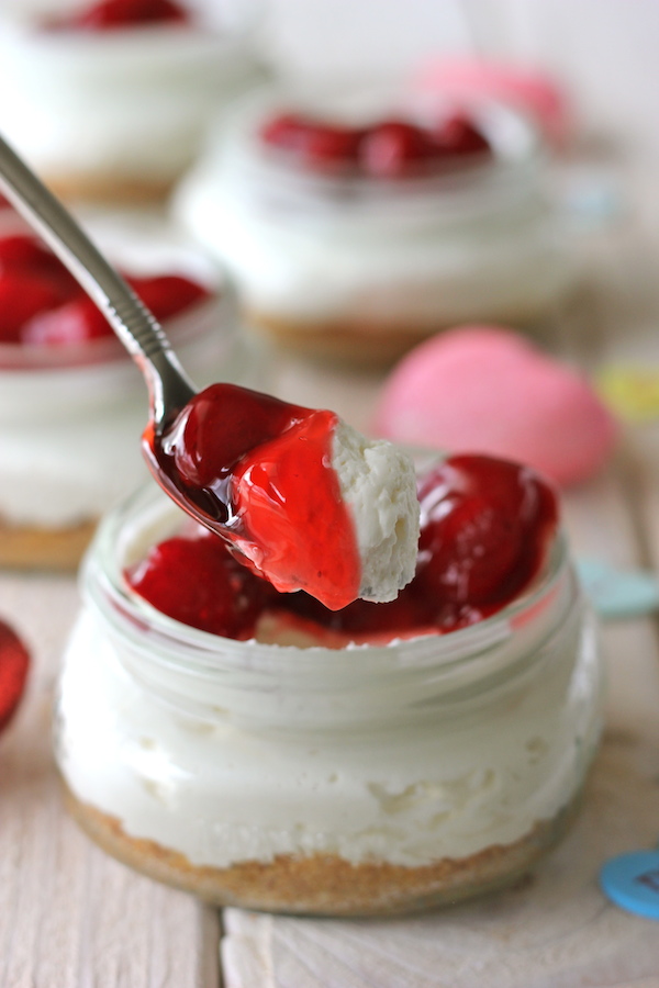 Individual Strawberry Cream Pie