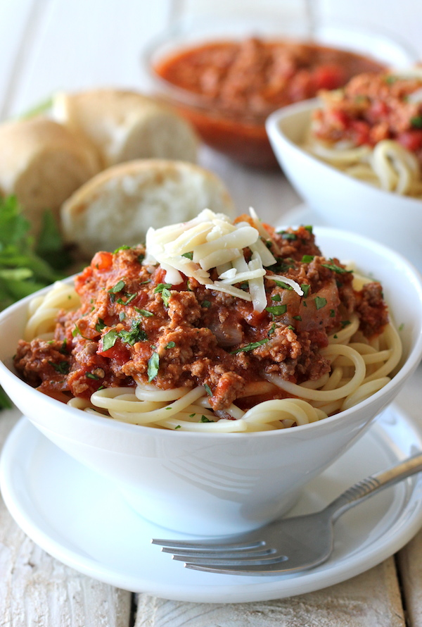 Bolognese Sauce - Homemade ragu that tastes so much better than the bottled stuff!