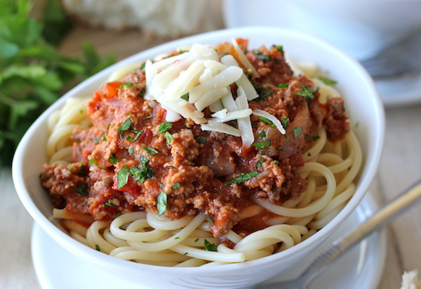 Bolognese Sauce - Homemade ragu that tastes so much better than the bottled stuff!