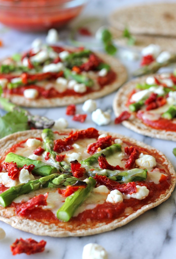 Whole Wheat Veggie Flatbread Pizza - These individual flatbreads are perfect for portion control!