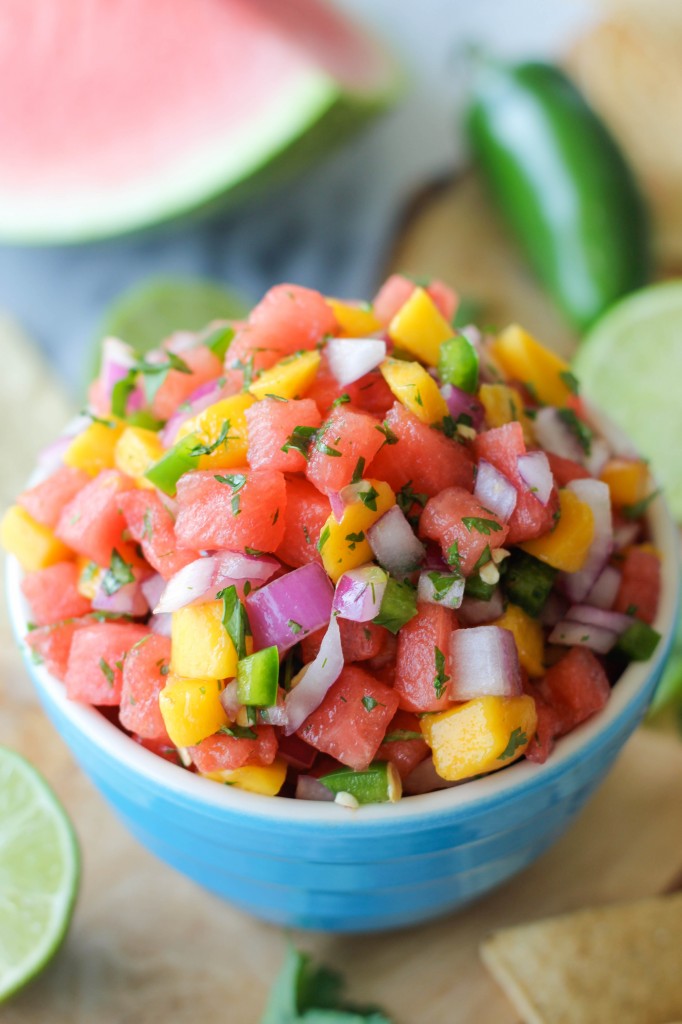 Watermelon Pico de Gallo - Oh-so-refreshing watermelon pico de gallo with sweet mango chunks!