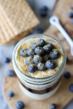 {No Bake} Vanilla Bean Cheesecake Blueberry Pie