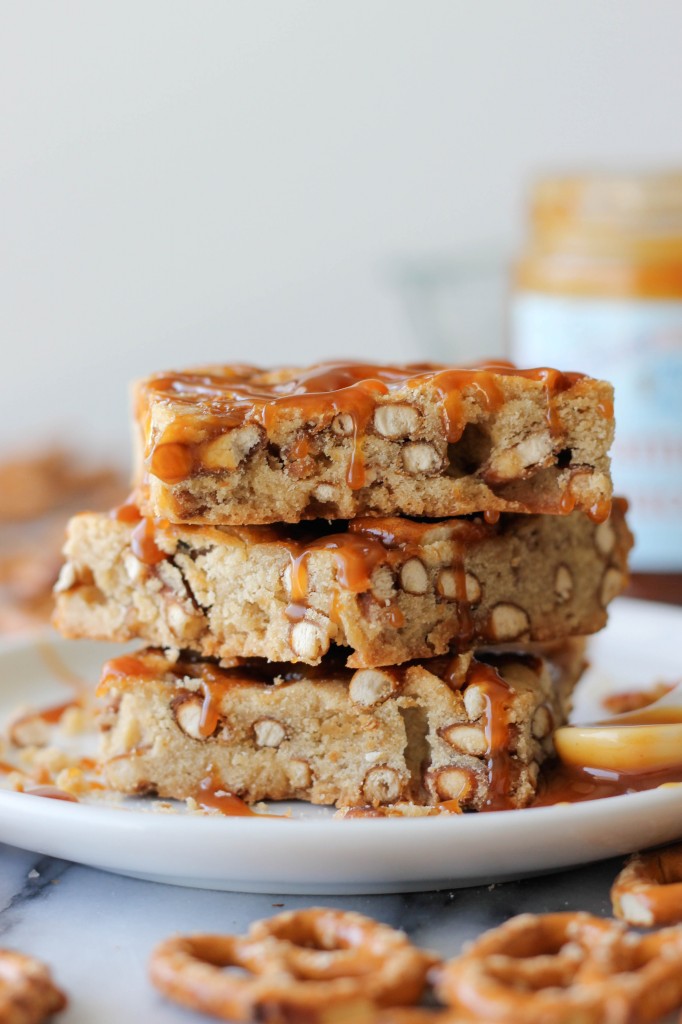 Salted Caramel Pretzel Blondies - Damn Delicious