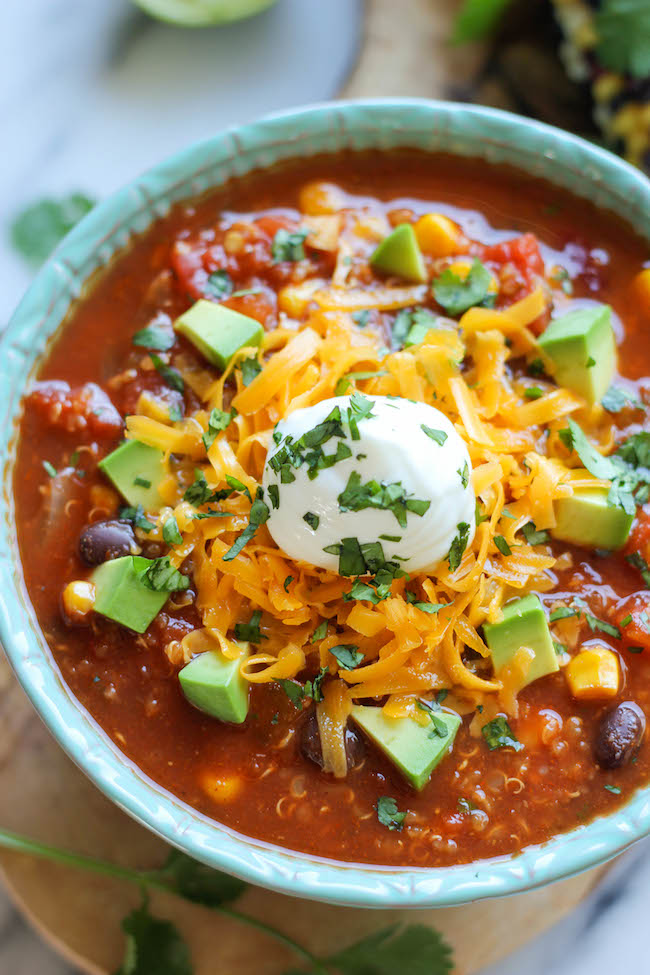 Quinoa Chili - This vegetarian, protein-packed chili is the perfect bowl of comfort food that you can eat guilt-free!