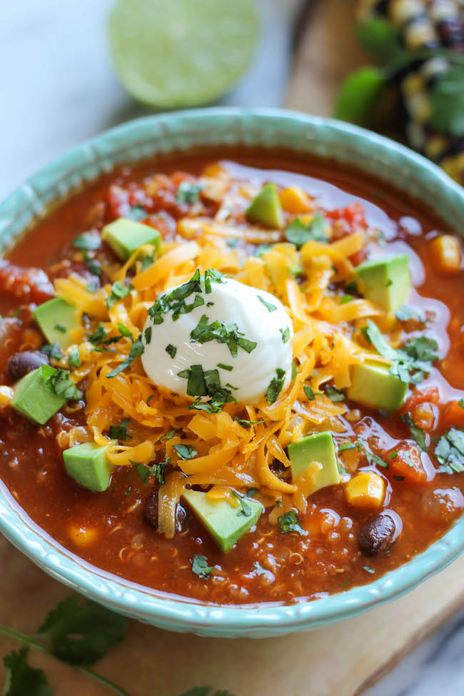 Quinoa Chili - This vegetarian, protein-packed chili is the perfect bowl of comfort food that you can eat guilt-free!