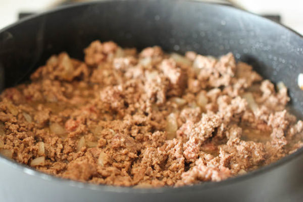 One Pot Cheeseburger Casserole - Damn Delicious