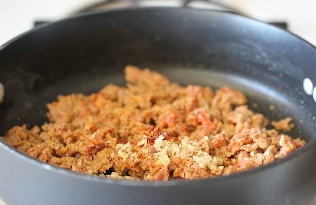 One Pot Baked Ziti - An incredibly easy, no-fuss baked ziti - even the pasta gets cooked right in the pan!