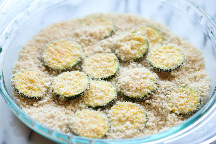 Zucchini Parmesan Crisps - A healthy snack that's incredibly crunchy, crispy and addicting!