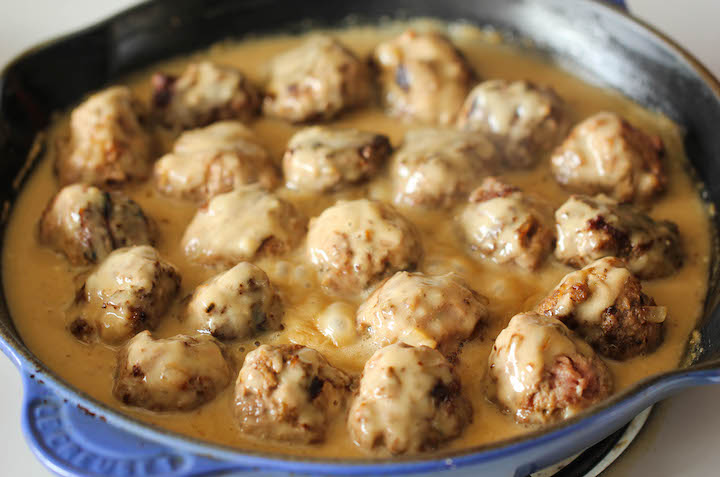 Tradition Swedish Meat Balls w/ Creamy Gravy