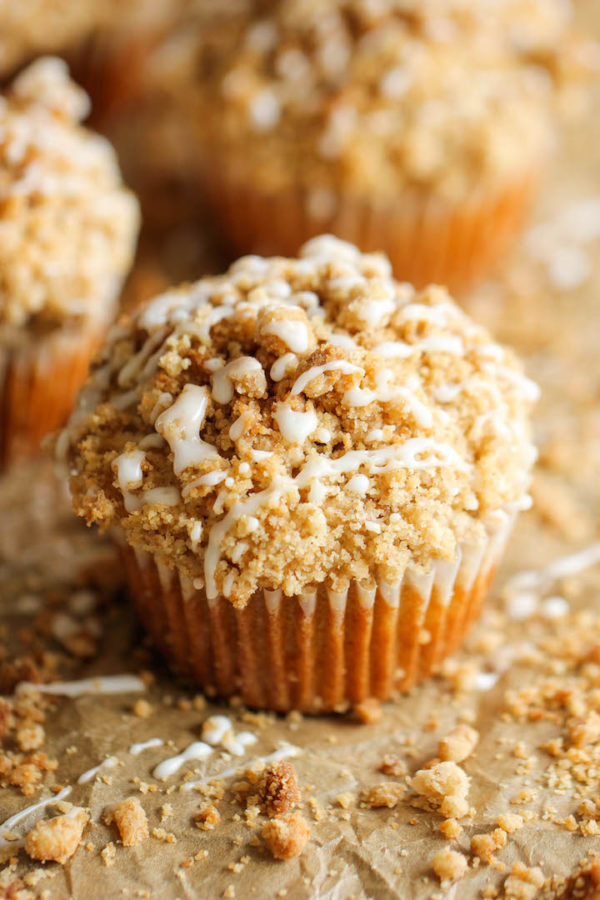 Coffee Cake Muffins - Damn Delicious