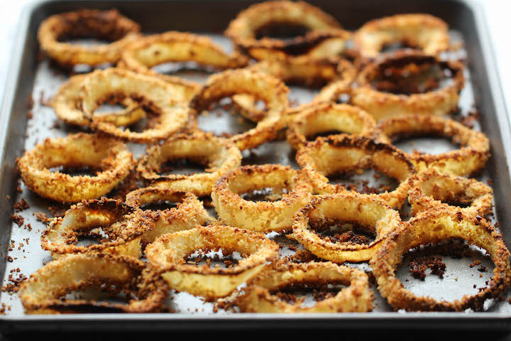 Crispy Fried Onion Rings - Grandbaby Cakes