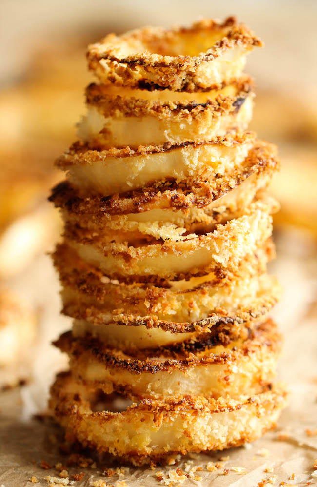 Oven Baked Onion Rings - No need to deal with hot oil - these onion rings are easily baked to crisp-perfection right in the oven!