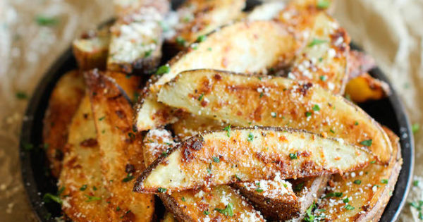 Garlic Parmesan Fries - Damn Delicious