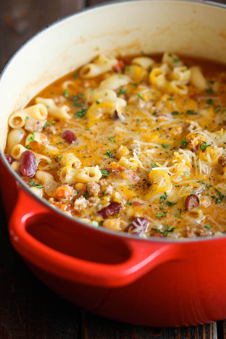 One Pot Chili Mac and Cheese - Two favorite comfort foods come together in this easy, 30 min one-pot meal that the whole family will love!