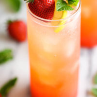 Sparkling Strawberry Lemonade