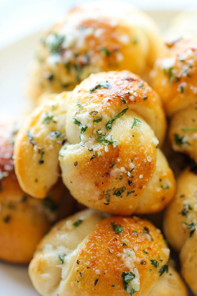 Easy Garlic Parmesan Knots - Unbelievably easy, fool-proof, buttery garlic knots that come together in less than 20 min – it doesn’t get easier than that!