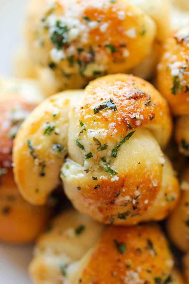 Easy Garlic Parmesan Knots - Damn Delicious