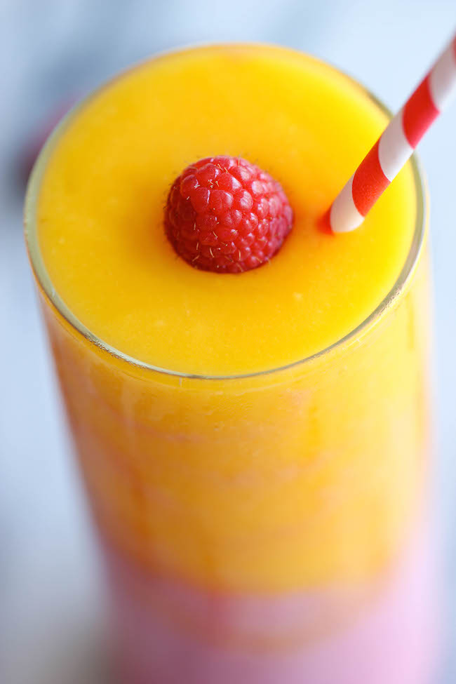 Raspberry Sunrise Smoothie - 4-ingredient raspberry mango smoothie – so easy and amazingly refreshing!