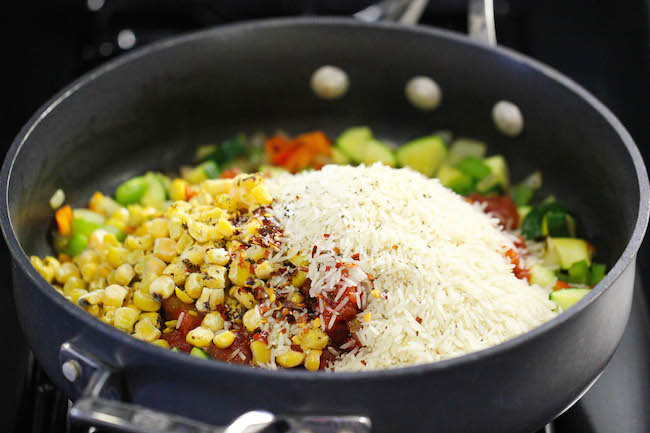 One Pot Mexican Rice Casserole - Good old comfort food made in a single pan - even the rice gets cooked right in the pot!