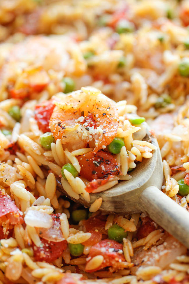 One Pot Lemon Orzo Shrimp - A super easy one pot meal that the whole family will love - even the orzo gets cooked right in the pot!