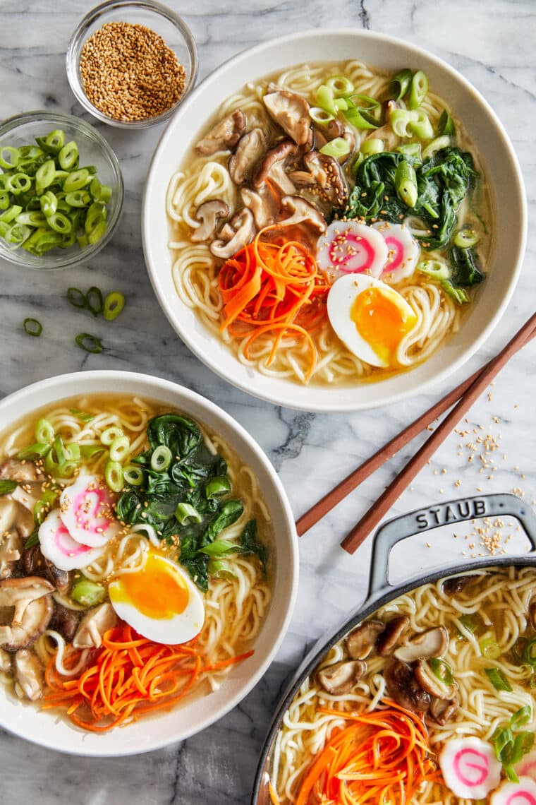 Easy Homemade Ramen - The easiest ramen you will ever make in less than 30 min! So much tastier + healthier than the store-bought version!