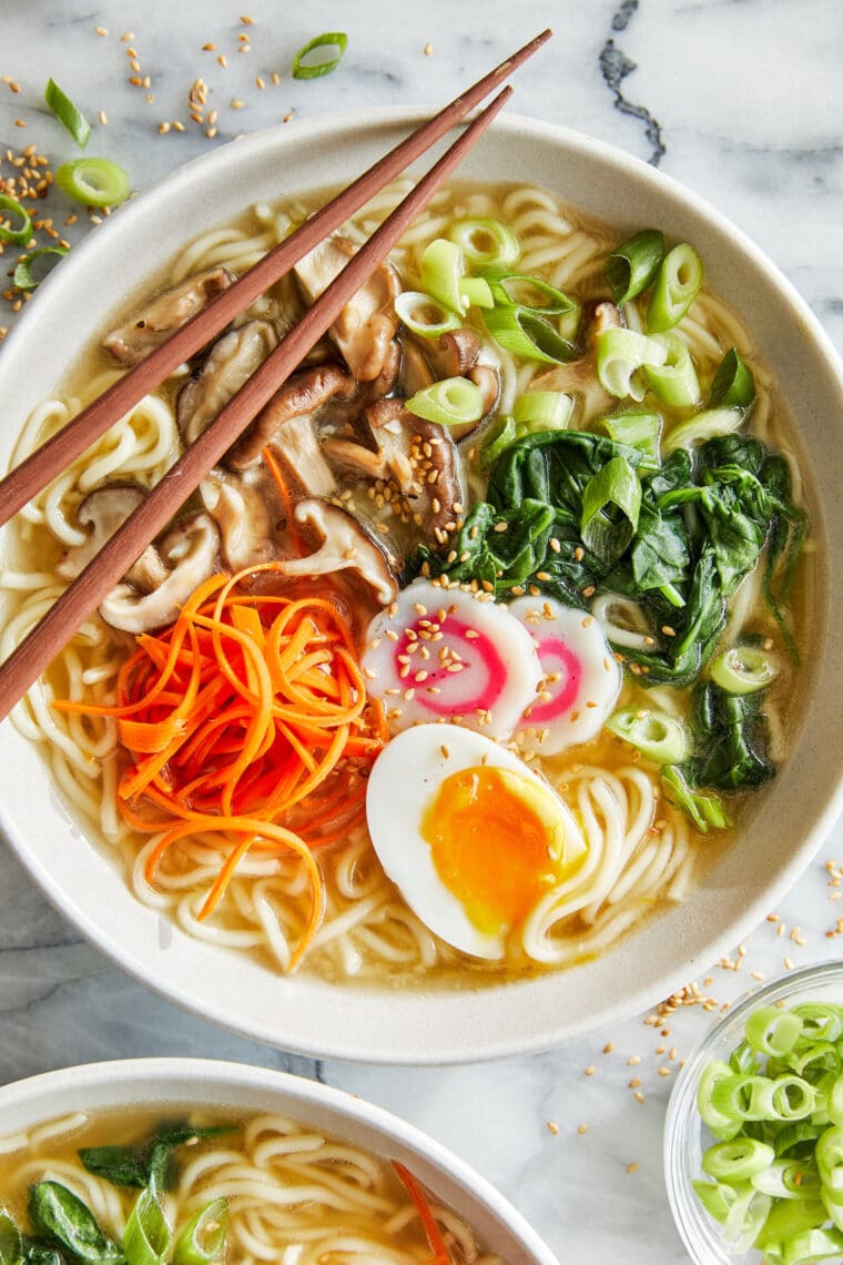 Easy Homemade Ramen - The easiest ramen you will ever make in less than 30 min! So much tastier + healthier than the store-bought version!
