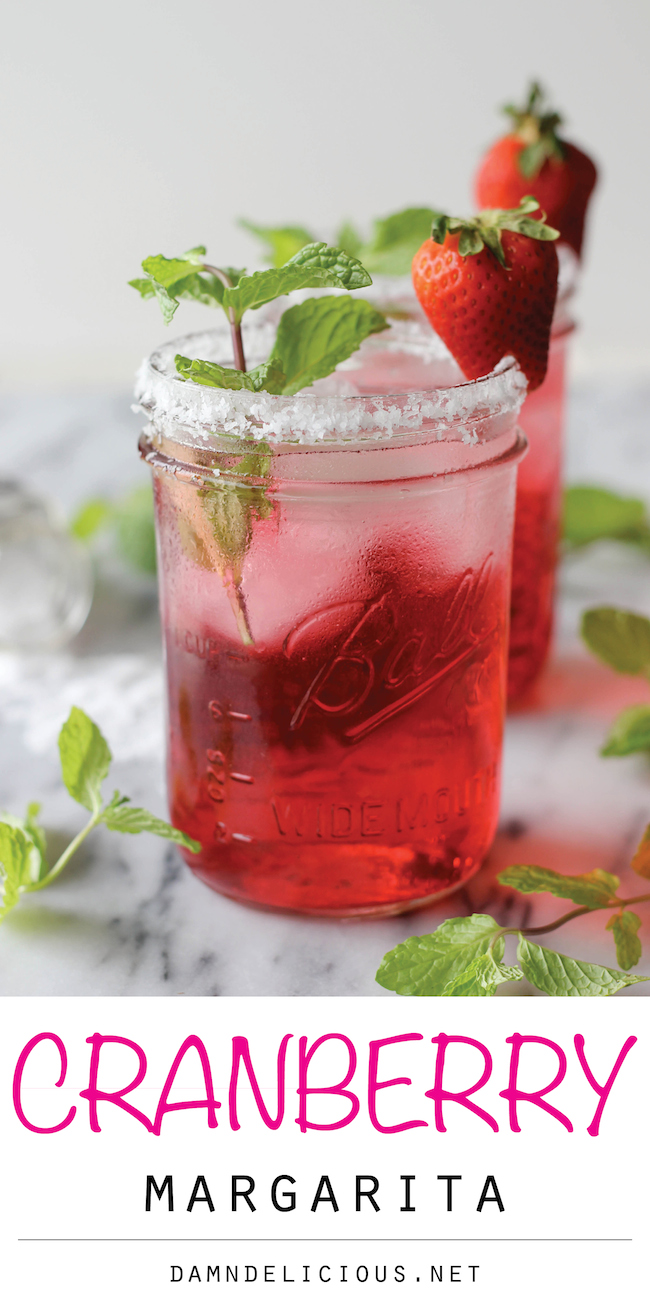 Cranberry Margarita - A refreshing cocktail with a bit of lemon-lime soda and cranberry juice fused with mint leaves!
