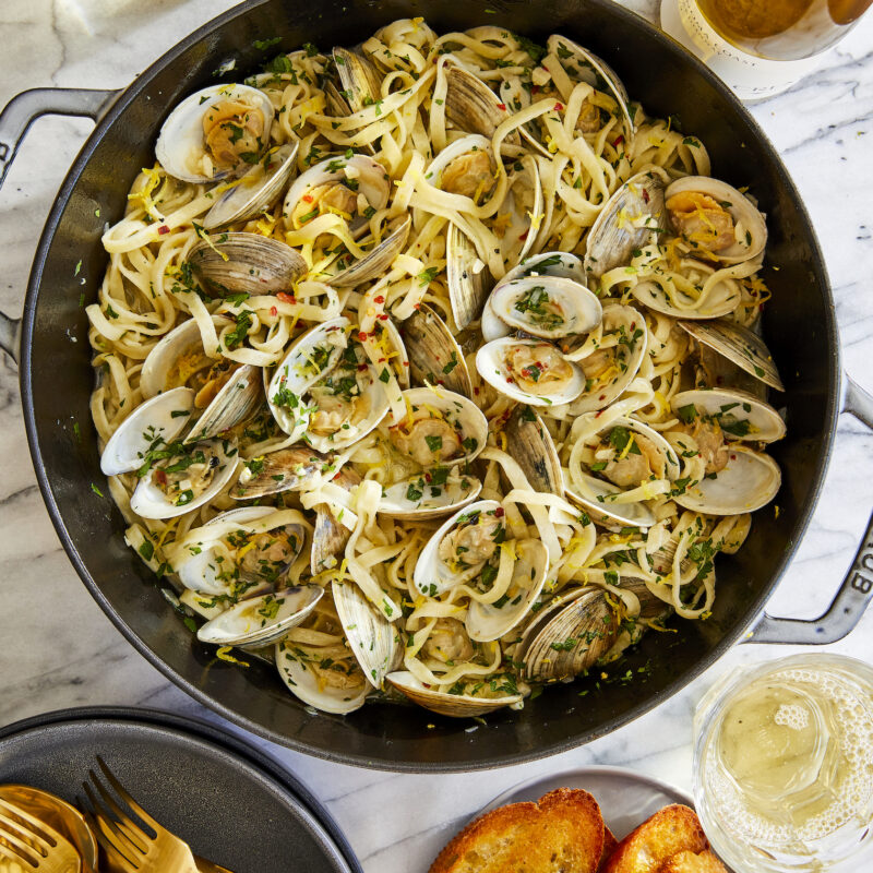 Easy Linguine with Clams