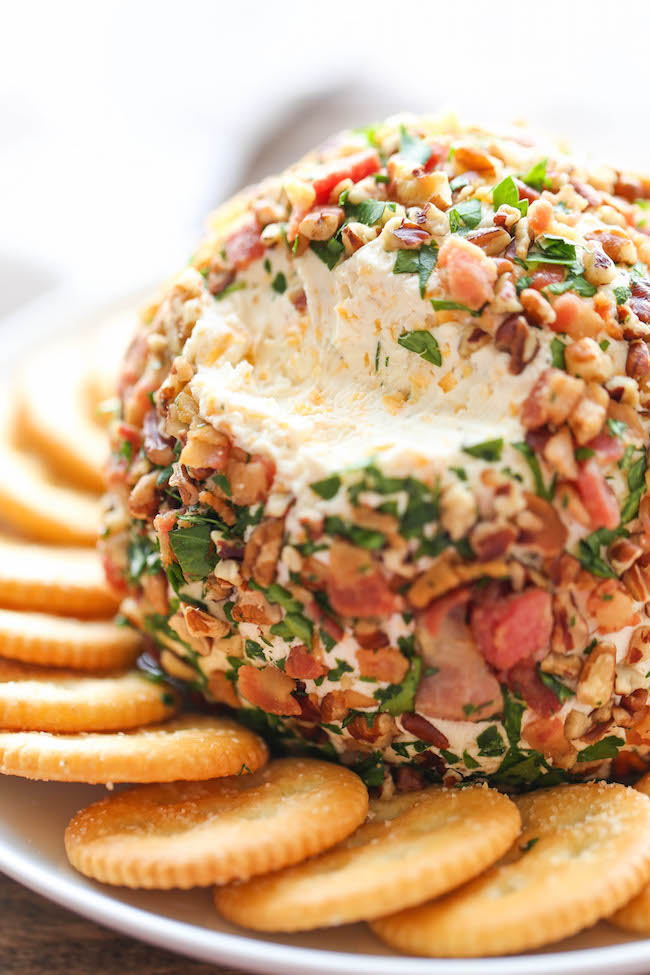 Bacon Ranch Cheese Ball - The best and easiest cheese ball that is sure to be a crowd-pleaser. You just can't go wrong with bacon and ranch together!