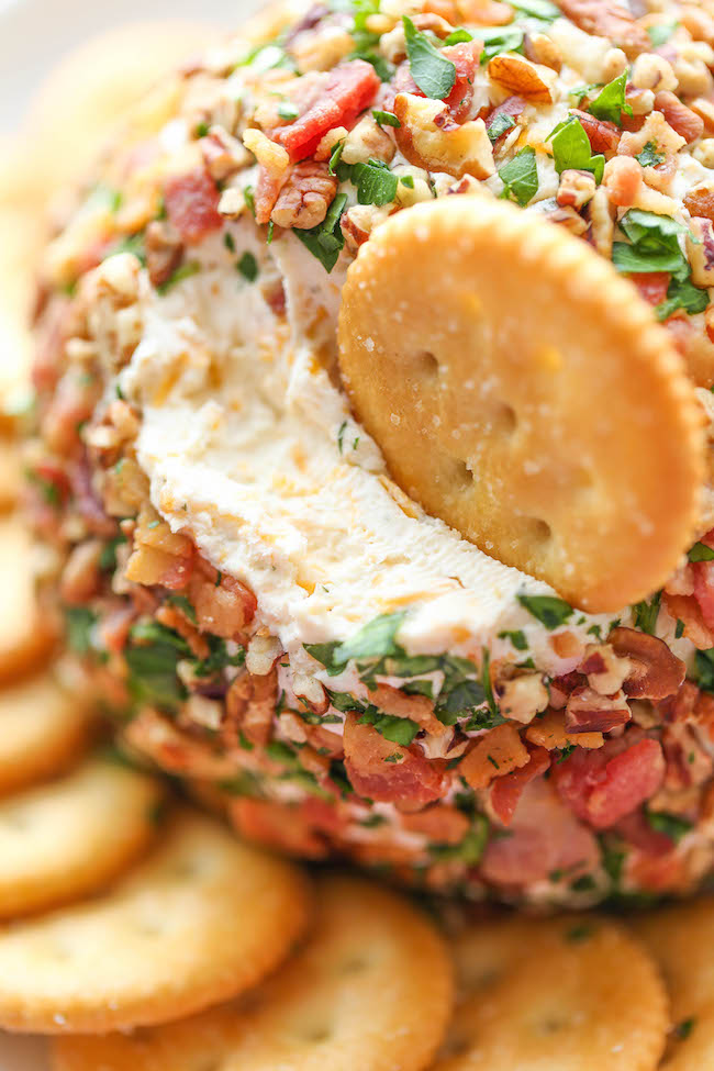 Bacon Ranch Cheese Ball - The best and easiest cheese ball that is sure to be a crowd-pleaser. You just can't go wrong with bacon and ranch together!