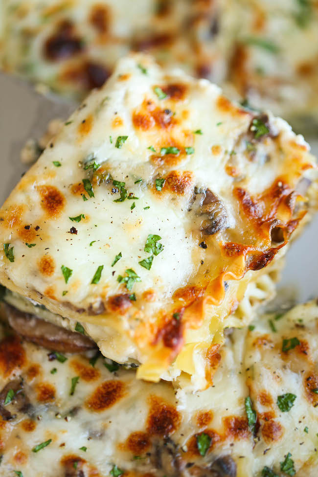 Creamy Spinach and Mushroom Lasagna - Damn Delicious