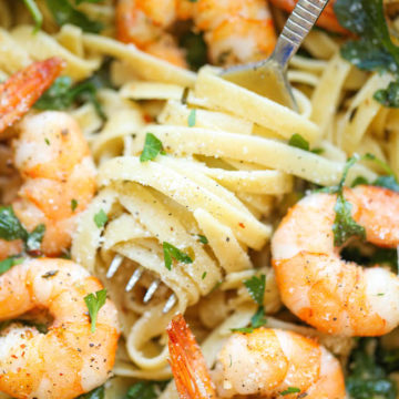 Featured image of post How to Make Garlic Butter Shrimp And Pasta Recipes