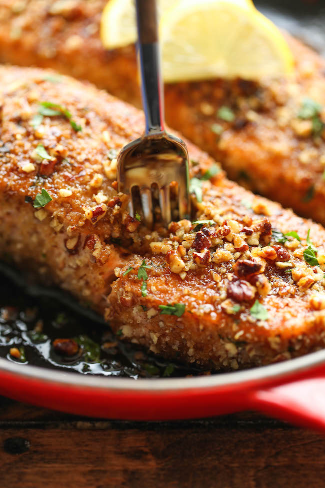 Pecan Crusted Salmon with Lemon Glaze - An epic crunchy pecan crust that comes together in just 5 min - easy peasy. And the lemon glaze is to die for!