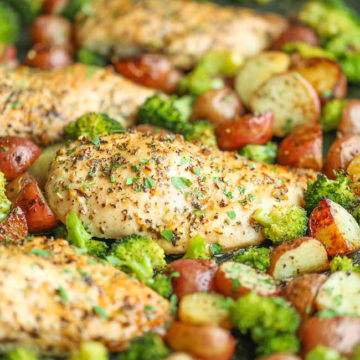 One Pan Honey Garlic Chicken And Veggies Damn Delicious