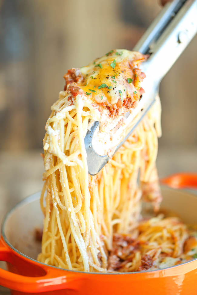 Baked Cream Cheese Spaghetti - A baked spaghetti casserole that's amazingly cheesy and creamy. It's comfort food at its best, and EASIEST!
