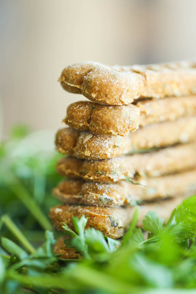Pumpkin Apple Doggie Mint Treats - Freshen your dog's breath with these homemade dog treats. It's easy, healthy and cheap. It's a win-win!