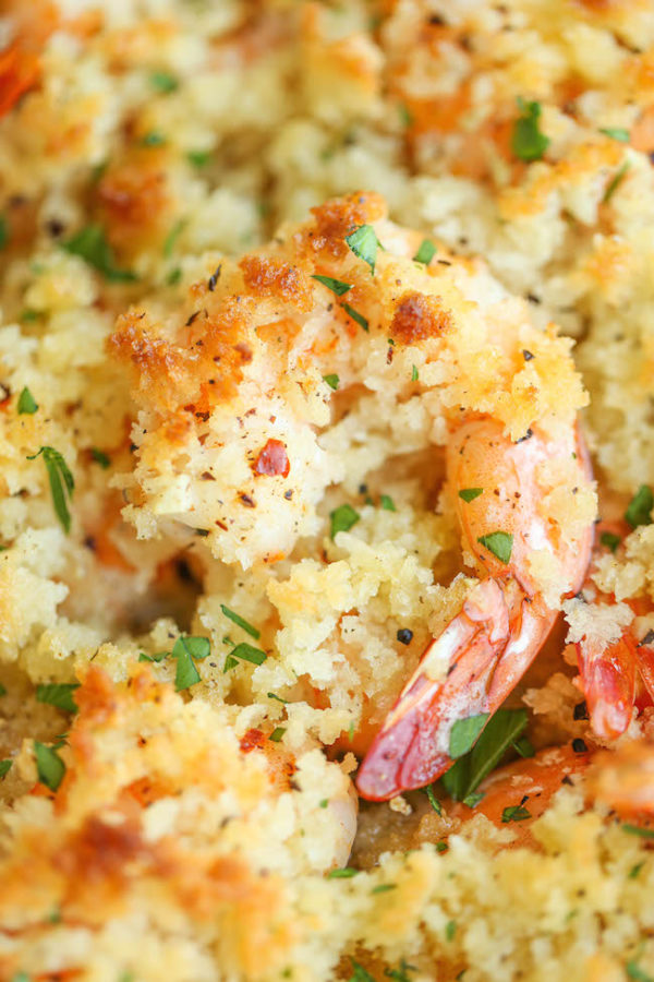 baked shrimp scampi with ritz cracker topping